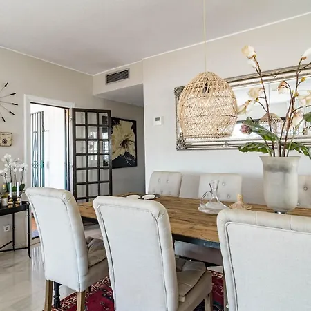 Exclusive Vintage Serenade In Aldea Blanca - Walking Distance To Centro Plaza Apartment Marbella