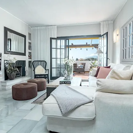 Exclusive Vintage Serenade In Aldea Blanca - Walking Distance To Centro Plaza Apartment *