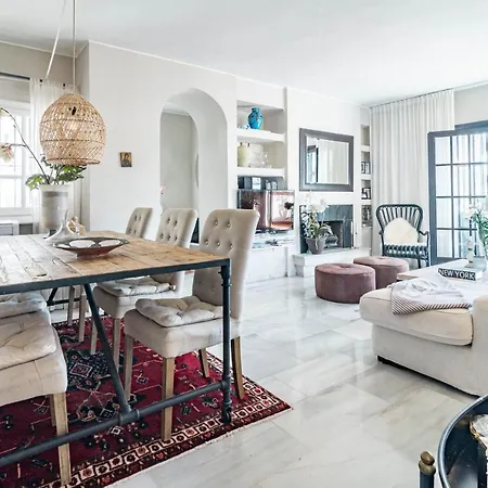 Apartment Exclusive Vintage Serenade In Aldea Blanca - Walking Distance To Centro Plaza